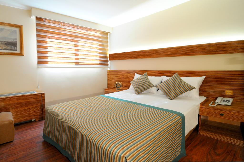Hotel Buyuk Keban Istambul Quarto foto