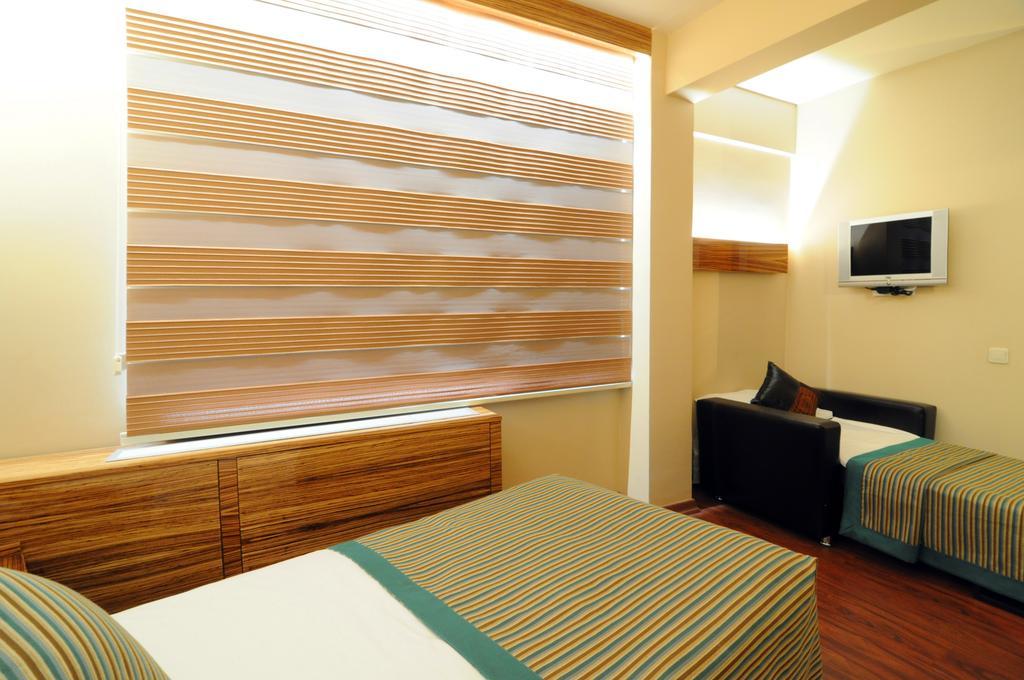 Hotel Buyuk Keban Istambul Quarto foto